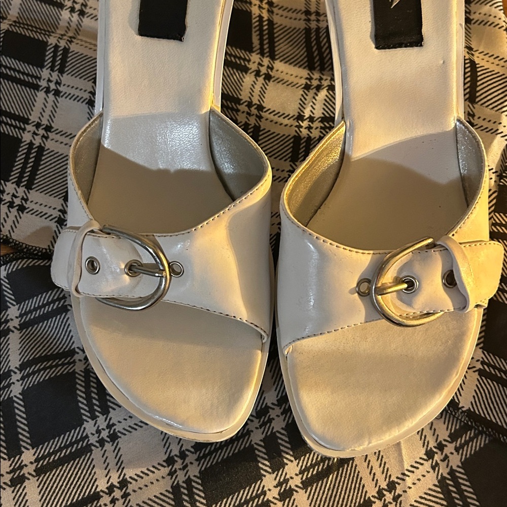 Windsor Stiletto buckle Mules - Picture 4 of 12